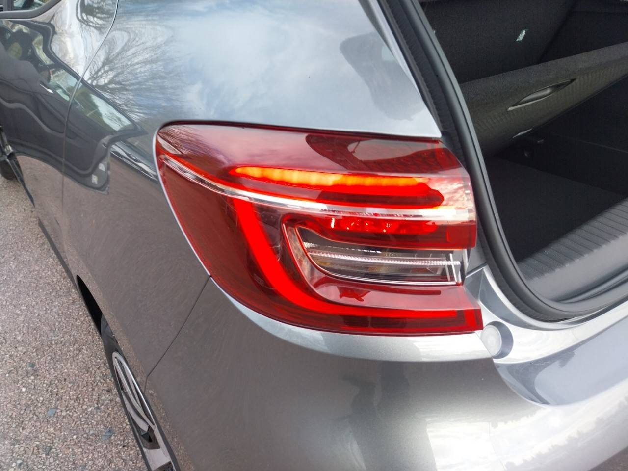 Vente en ligne Renault Clio 5 Clio TCe 90 au prix de 14 990 €