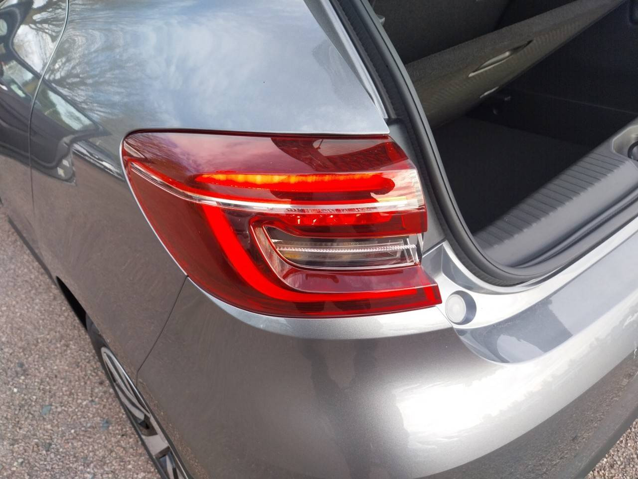 Vente en ligne Renault Clio 5 Clio TCe 90 au prix de 14 990 €