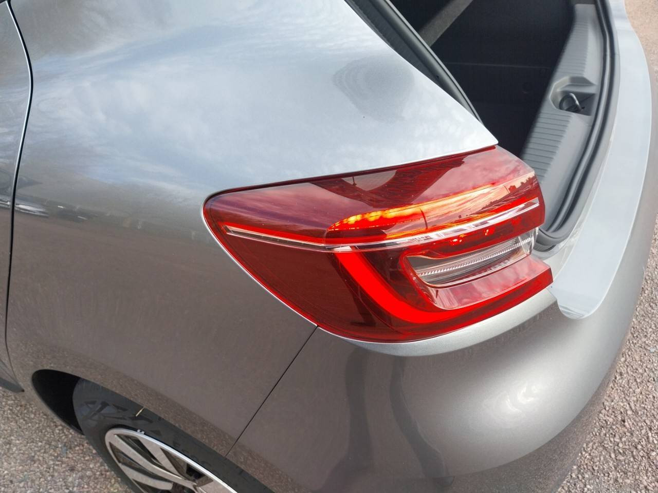 Vente en ligne Renault Clio 5 Clio TCe 90 au prix de 14 990 €