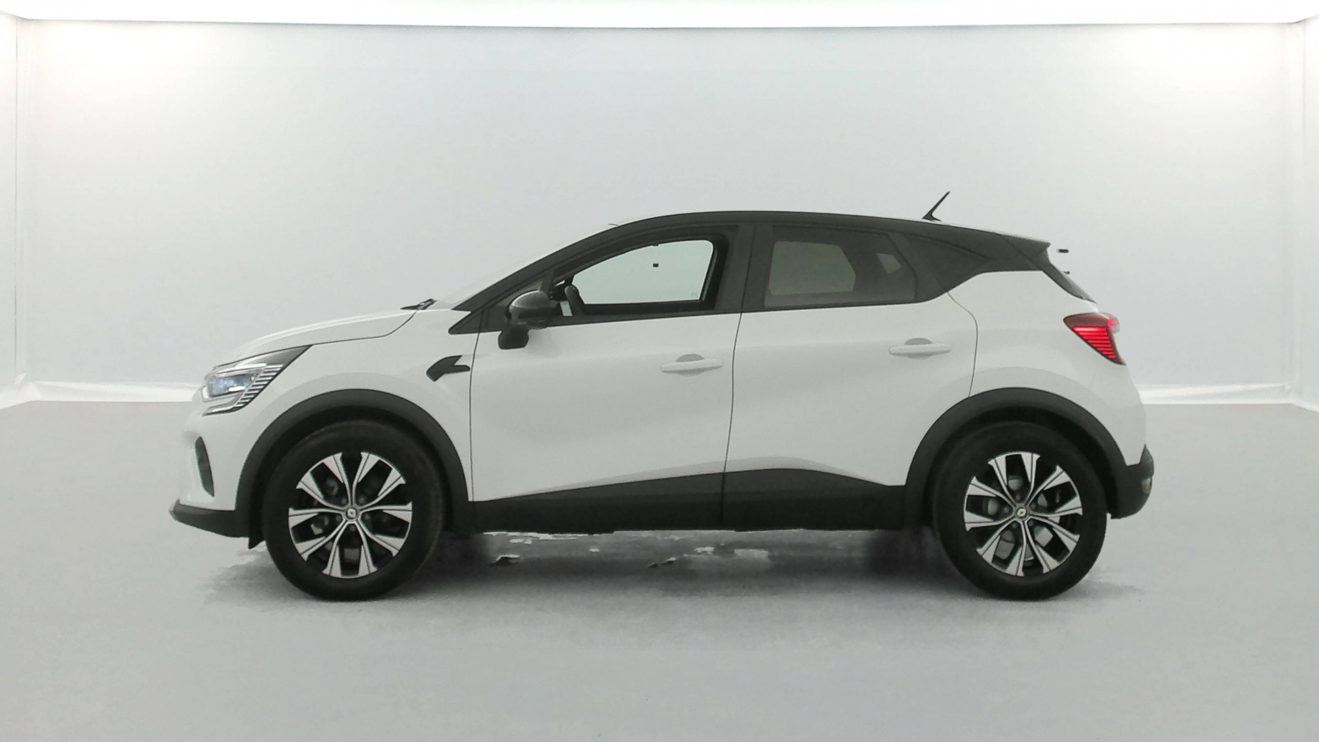Vente en ligne Renault Captur  E-Tech full hybrid 145 au prix de 21 990 €