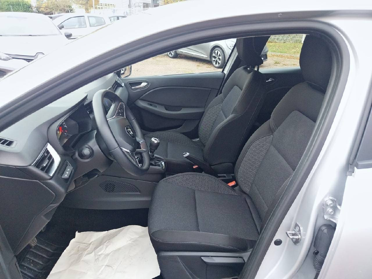 Vente en ligne Renault Clio 5 Clio TCe 90 au prix de 14 990 €