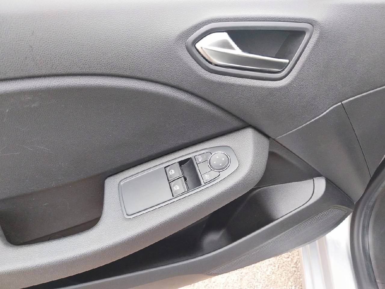 Vente en ligne Renault Clio 5 Clio TCe 90 au prix de 14 990 €