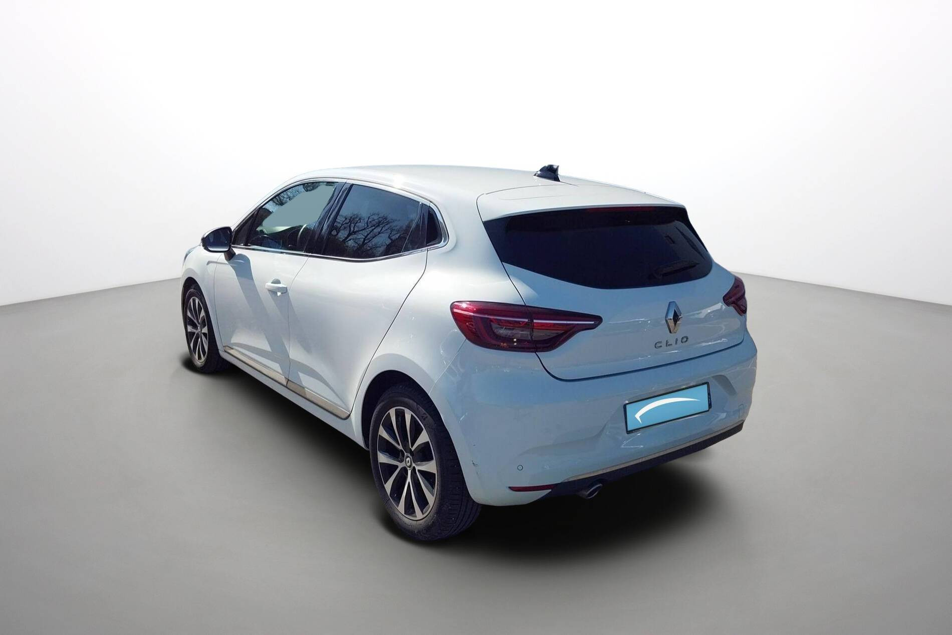 Vente en ligne Renault Clio 5 Clio TCe 90 au prix de 15 990 €