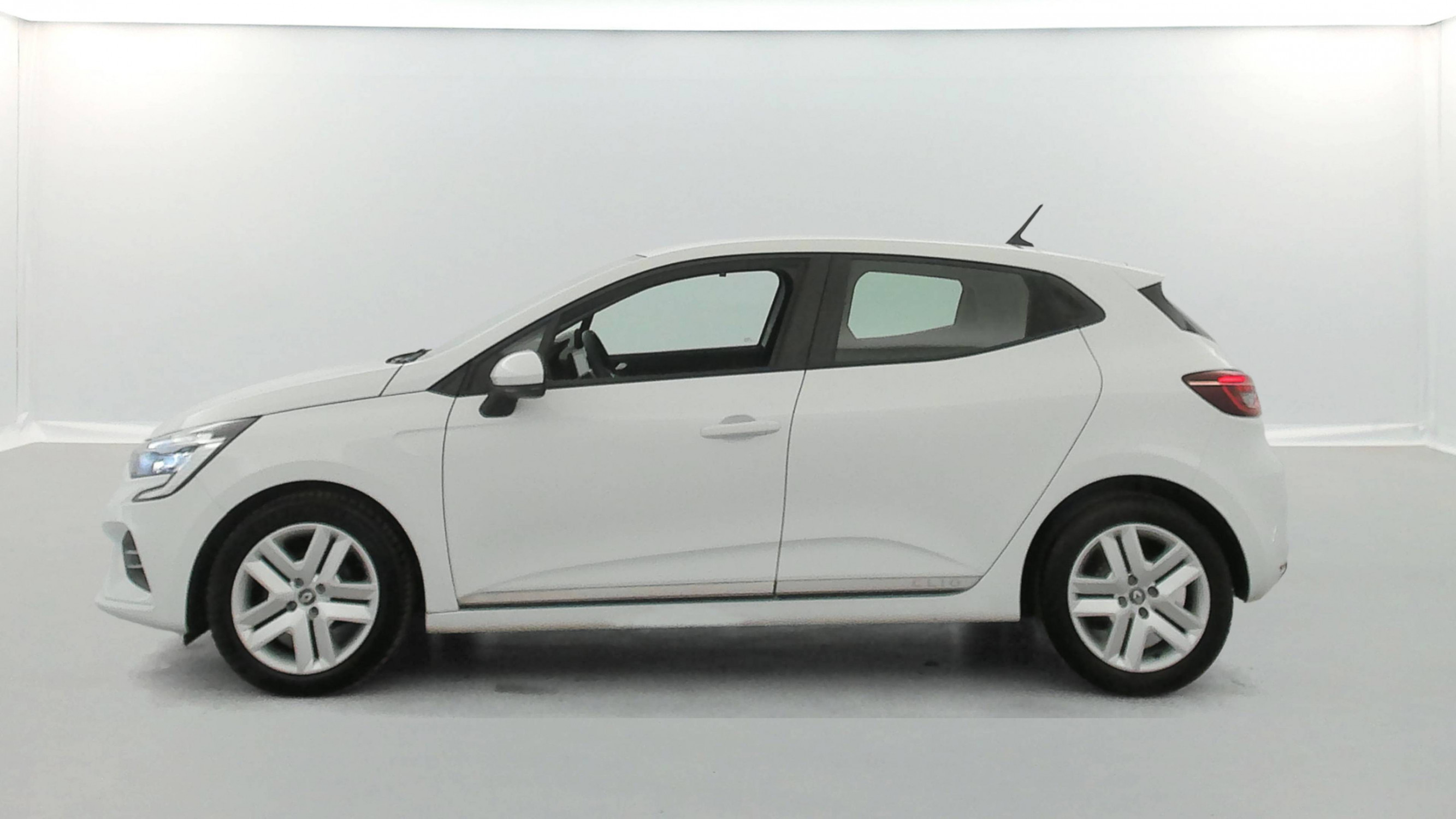 Vente en ligne Renault Clio 5 Clio TCe 90 X-Tronic - 21N au prix de 14 990 €