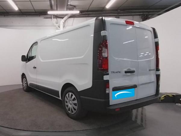 Vente en ligne Renault Trafic 3 Fourgon TRAFIC FGN L1H1 1000 KG DCI 145 ENERGY EDC au prix de 26 990 €