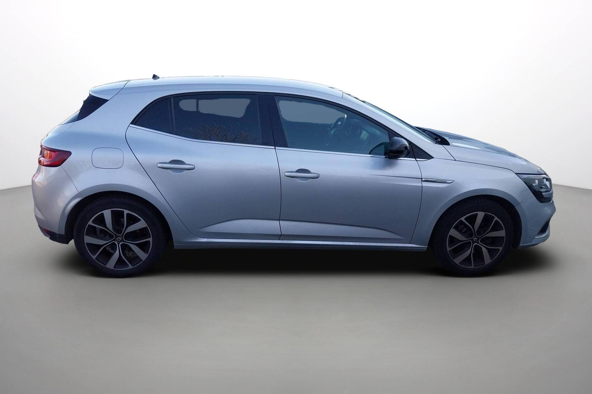 Vente en ligne Renault Megane 4 Mégane IV Berline TCe 115 Energy au prix de 12 990 €