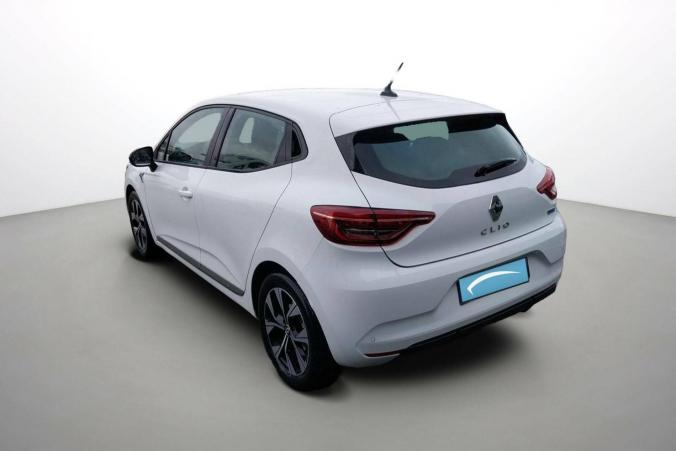Vente en ligne Renault Clio 5 Clio E-Tech 140 - 21N au prix de 17 990 €