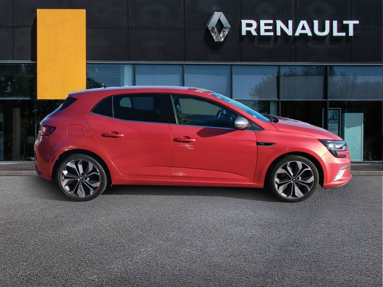 Vente en ligne Renault Megane 4 Mégane IV Berline dCi 130 Energy au prix de 15 390 €
