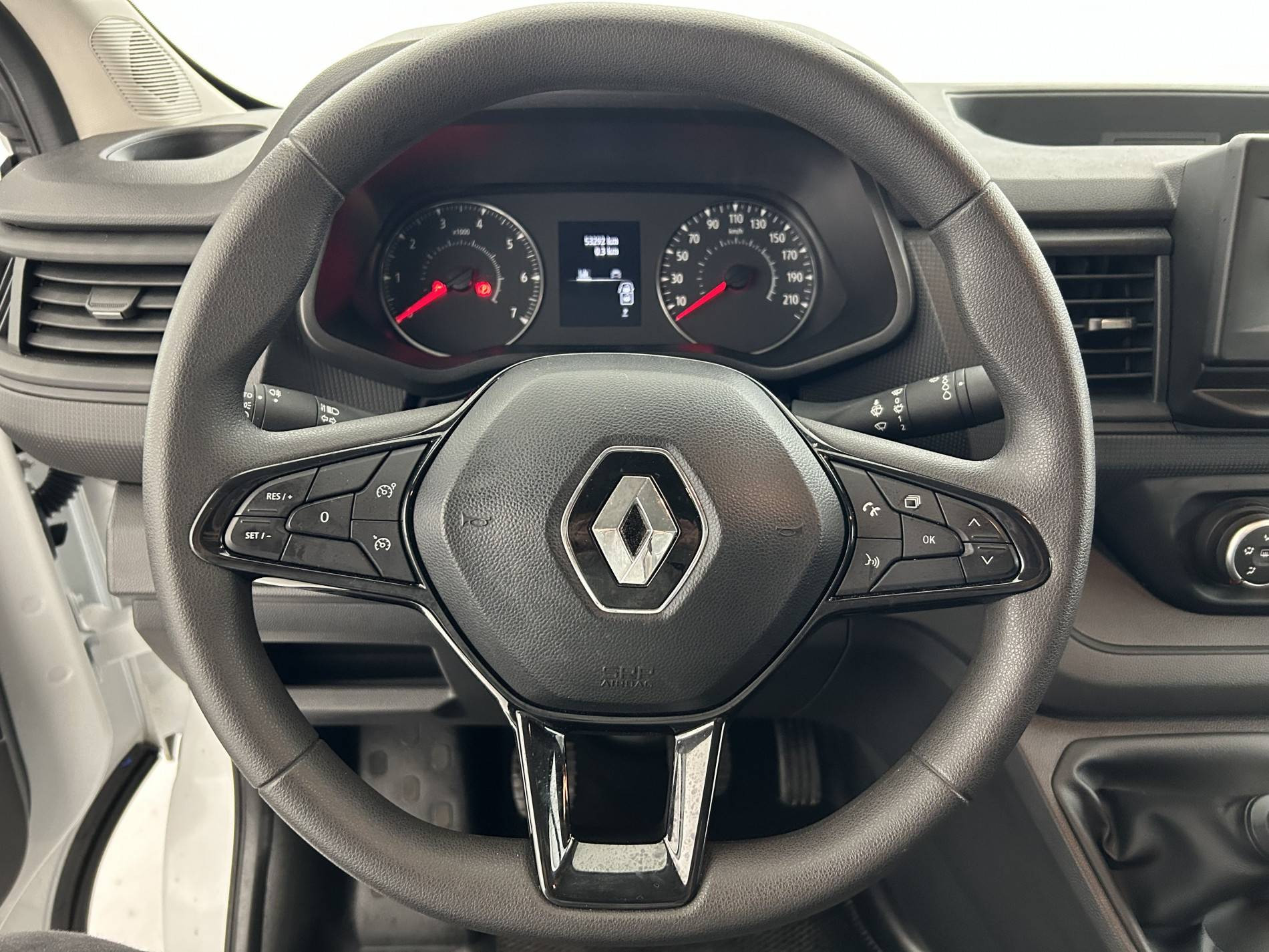 Vente en ligne Renault Trafic 3 Fourgon TRAFIC FGN L1H1 3000 KG BLUE DCI 130 au prix de 20 790 €