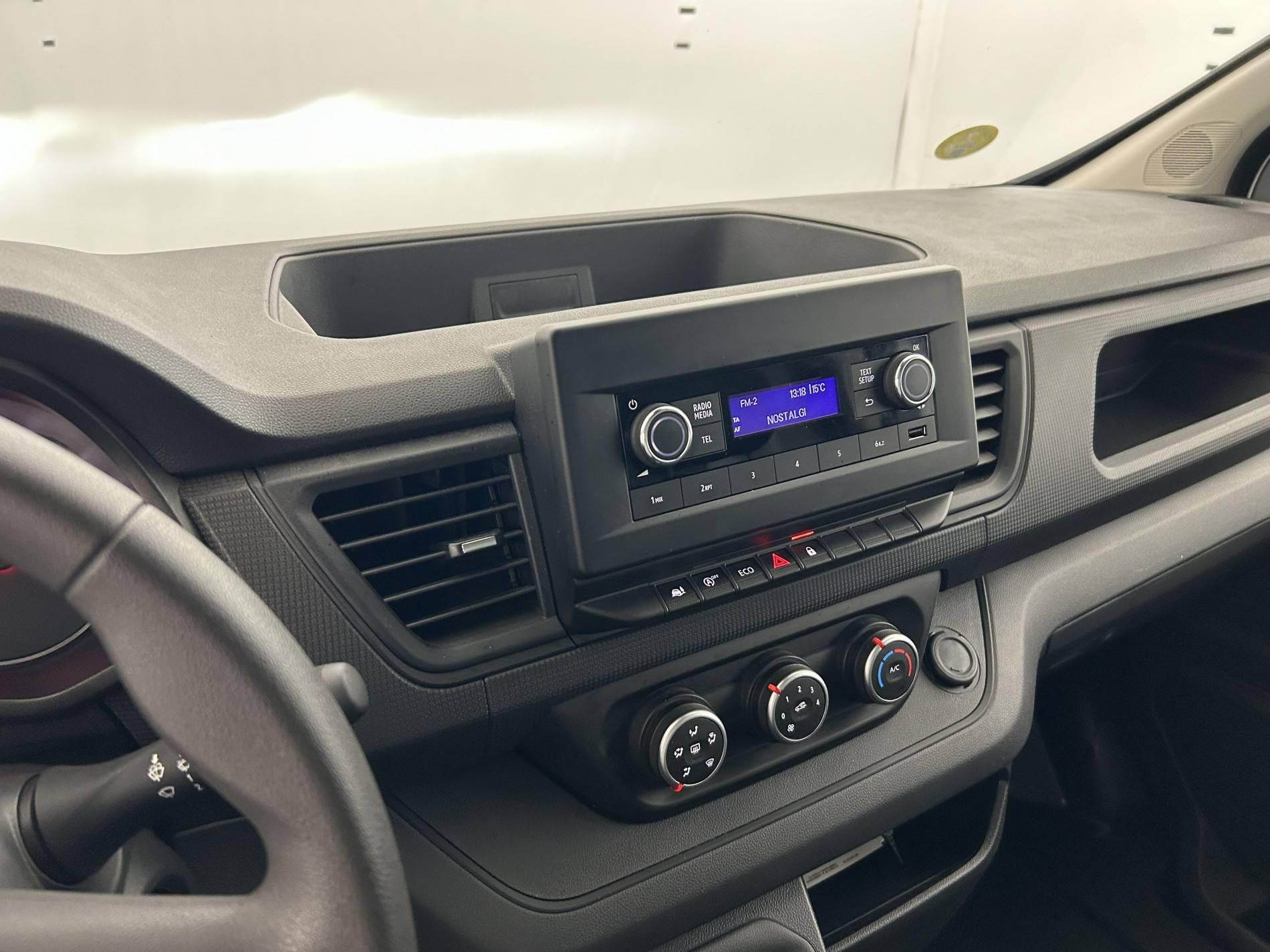 Vente en ligne Renault Trafic 3 Fourgon TRAFIC FGN L1H1 3000 KG BLUE DCI 130 au prix de 20 790 €