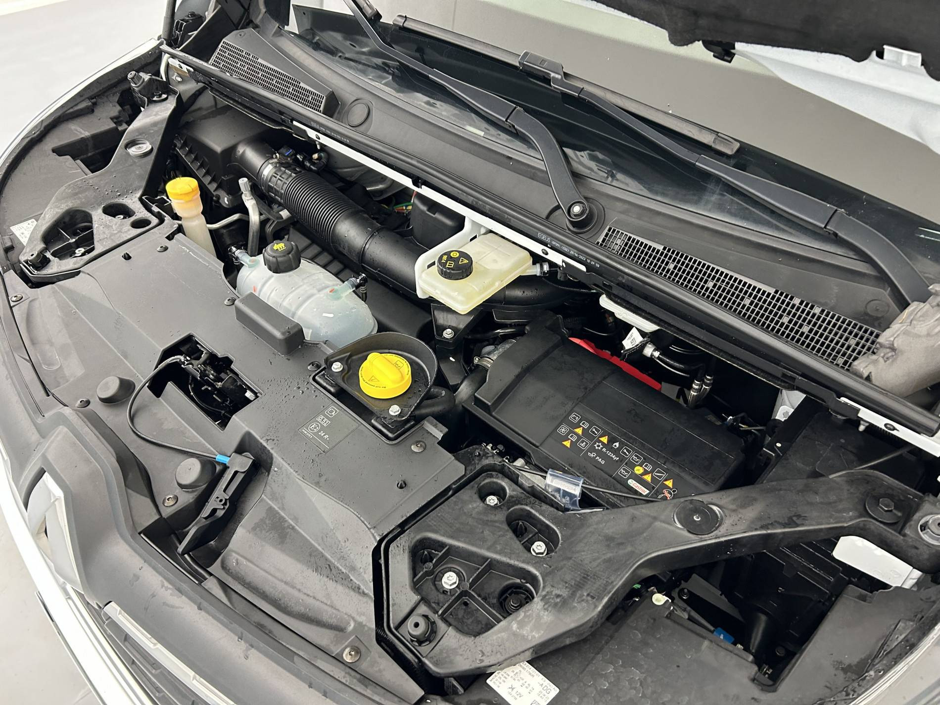 Vente en ligne Renault Trafic 3 Fourgon TRAFIC FGN L1H1 3000 KG BLUE DCI 130 au prix de 20 790 €