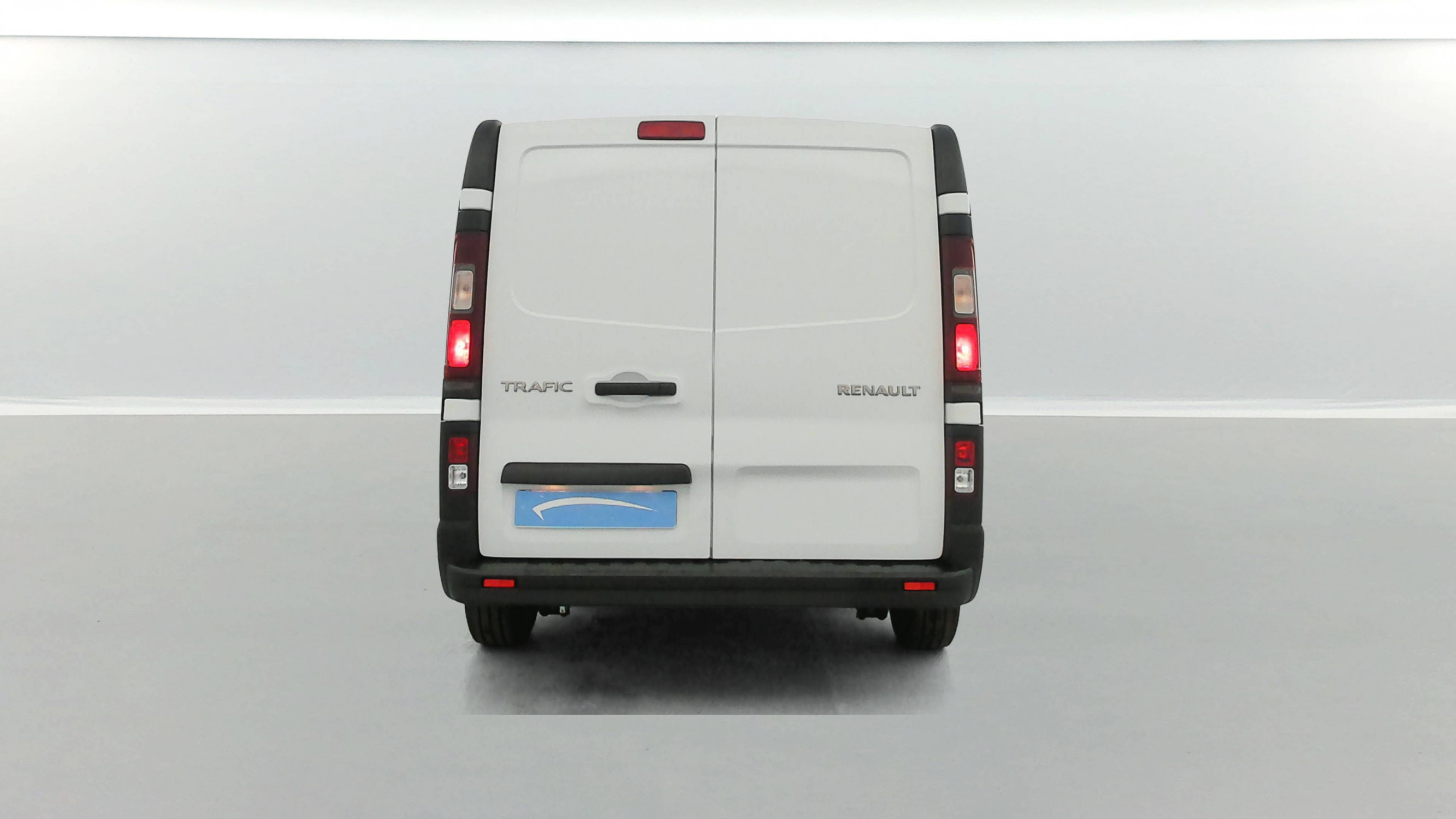 Vente en ligne Renault Trafic 3 Fourgon TRAFIC FGN L1H1 3000 KG BLUE DCI 130 au prix de 20 790 €