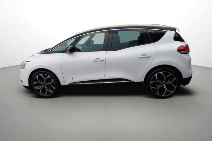 Vente en ligne Renault Scenic 4 Scenic TCe 140 EDC au prix de 22 900 €