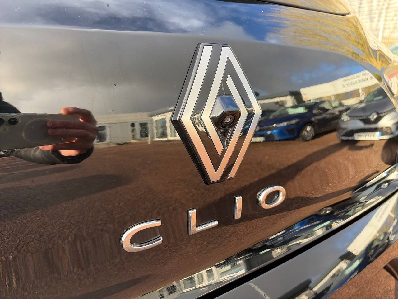 Vente en ligne Renault Clio 5 Clio E-Tech full hybrid 145 ch GSR2 au prix de 21 990 €