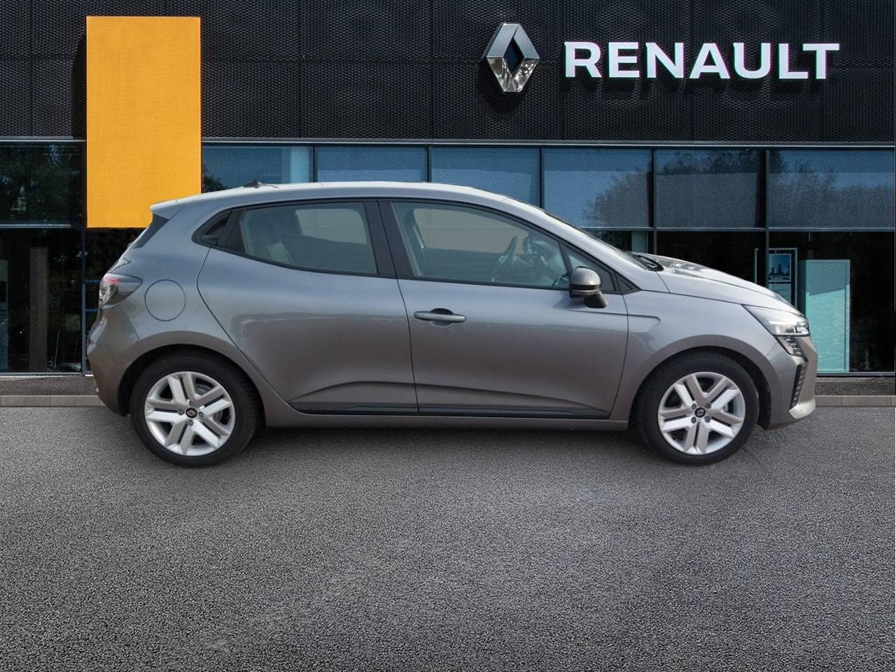 Vente en ligne Renault Clio 5 Clio E-Tech full hybrid 145 au prix de 18 490 €