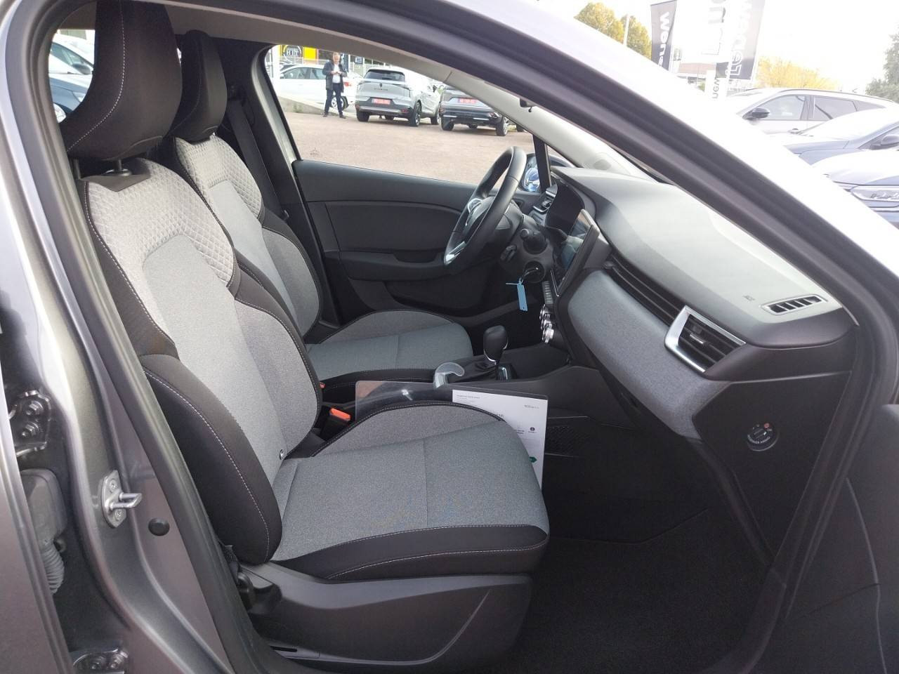 Vente en ligne Renault Clio 5 Clio E-Tech full hybrid 145 au prix de 18 490 €