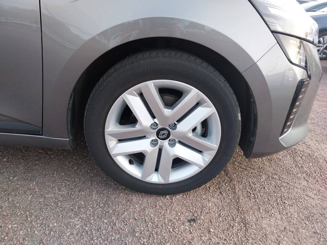 Vente en ligne Renault Clio 5 Clio E-Tech full hybrid 145 au prix de 18 490 €