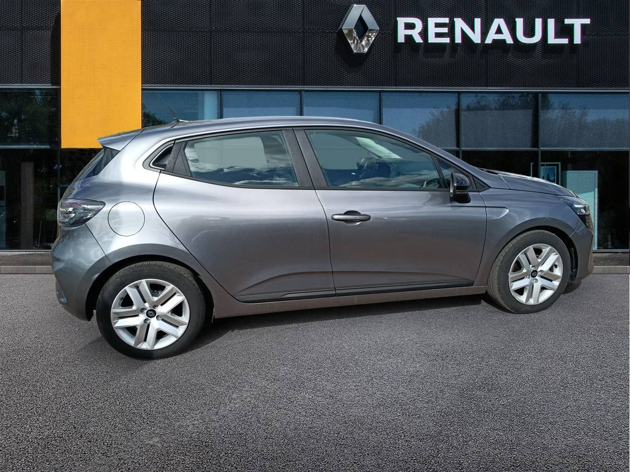 Vente en ligne Renault Clio 5 Clio Eco-G 100 ch GSR2 au prix de 17 590 €