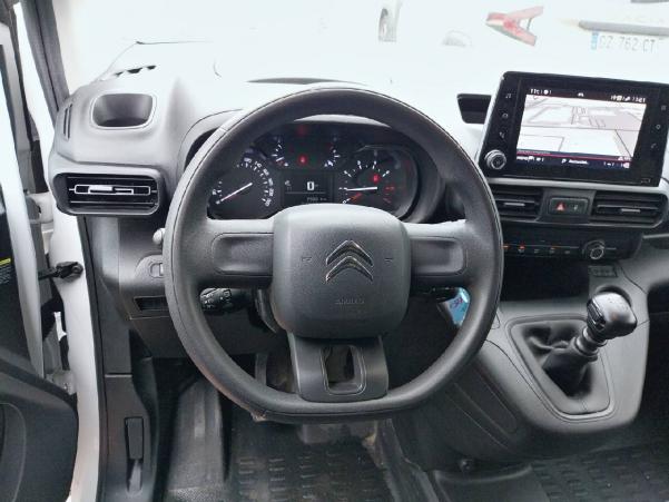 Vente en ligne Citroën Berlingo  XL 950 BLUEHDI 130 S&S BVM6 au prix de 16 490 €