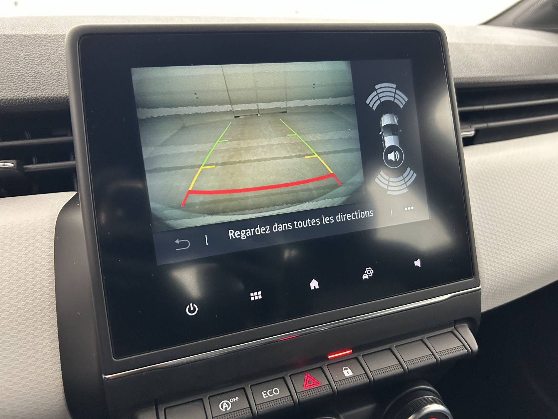 Vente en ligne Renault Clio 5 Clio TCe 90 - 21N au prix de 14 990 €