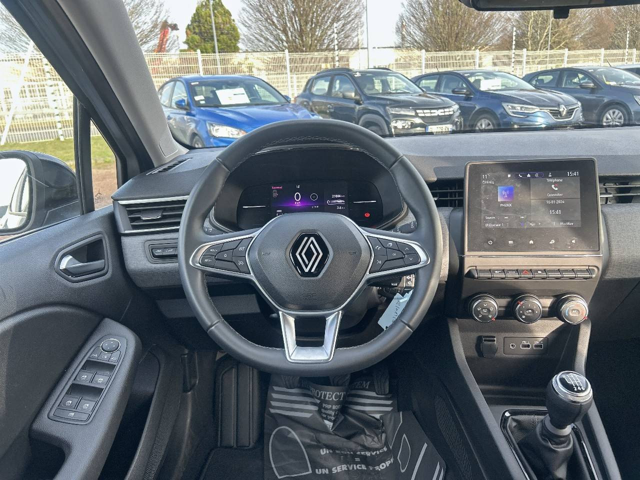 Vente en ligne Renault Clio 5 Clio TCe 90 au prix de 15 990 €