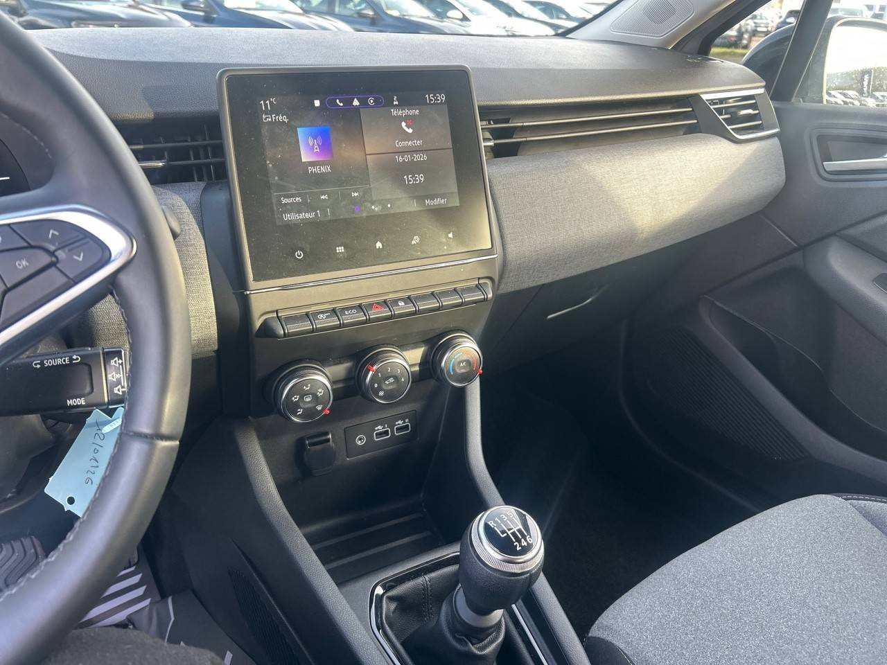 Vente en ligne Renault Clio 5 Clio TCe 90 au prix de 15 990 €