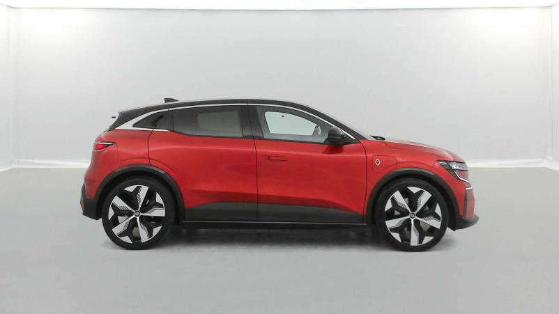 Vente en ligne Renault Megane E-Tech  EV60 220 ch super charge au prix de 27 490 €