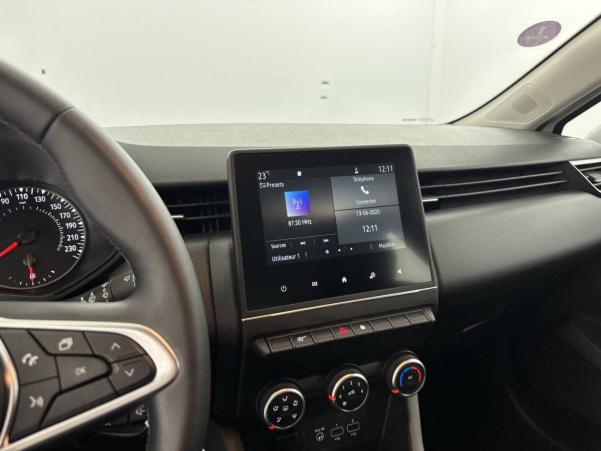 Vente en ligne Renault Clio 5 Clio SCe 65 - 21N au prix de 12 990 €