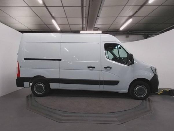 Vente en ligne Renault Master 3 Fourgon MASTER FGN TRAC F3500 L2H2 DCI 135 au prix de 24 990 €