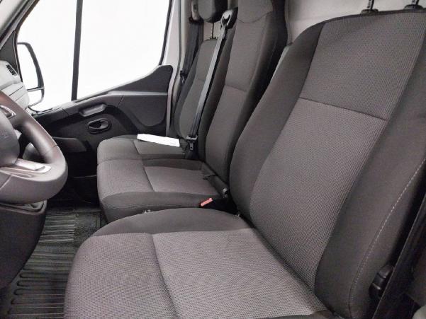 Vente en ligne Renault Master 3 Fourgon MASTER FGN TRAC F3500 L2H2 DCI 135 au prix de 24 990 €