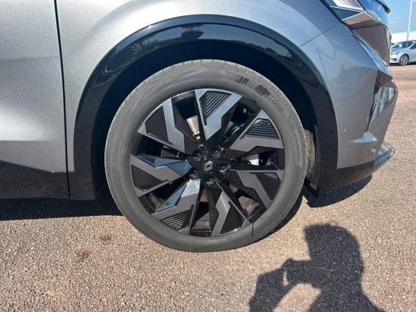 Vente en ligne Renault Rafale  E-Tech full hybrid 200 au prix de 44 990 €