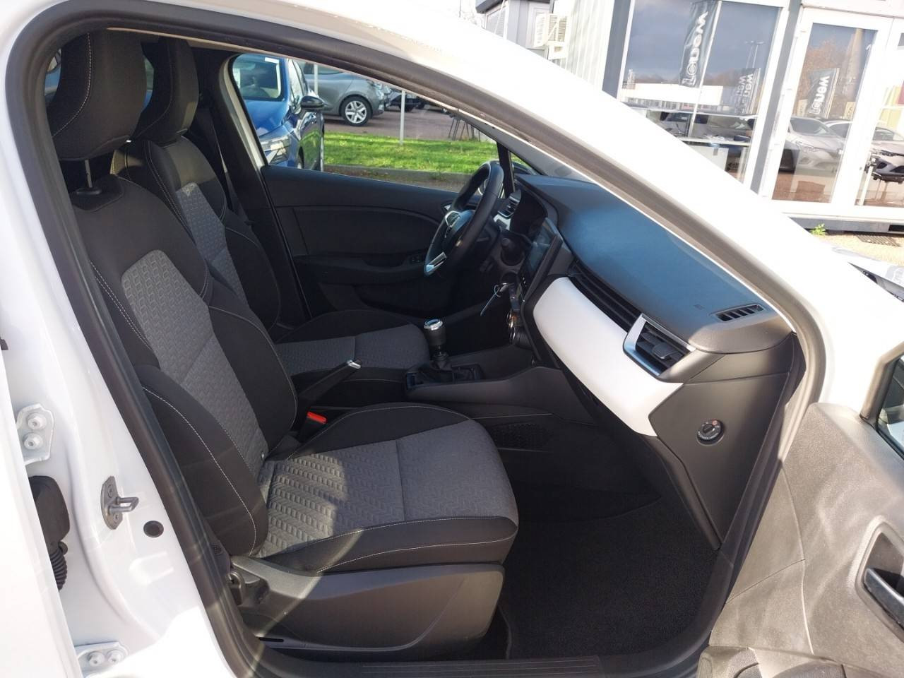 Vente en ligne Renault Clio 5 Clio SCe 65 au prix de 13 990 €