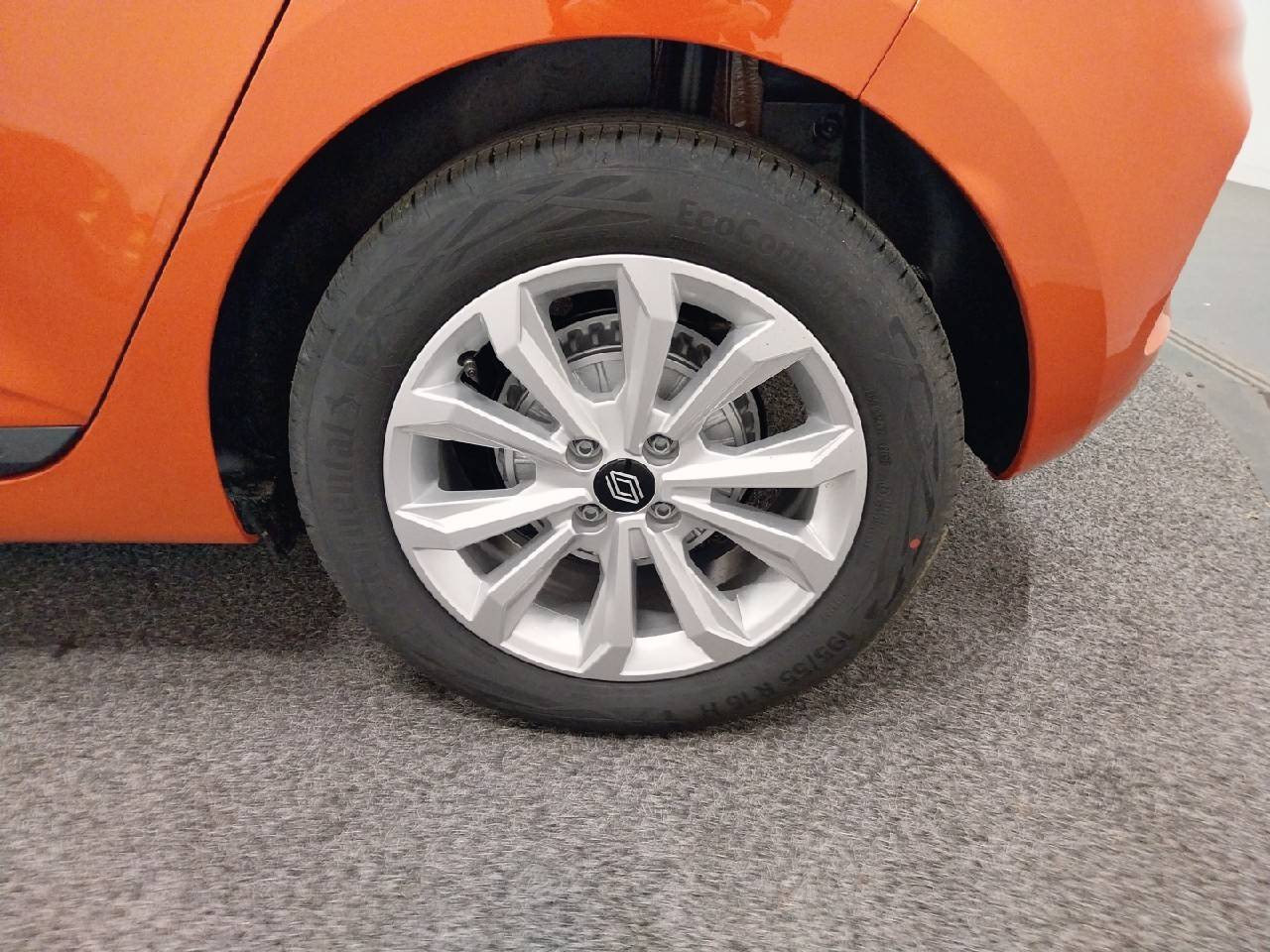 Vente en ligne Renault Clio 5 Clio TCe 90 ch au prix de 17 900 €