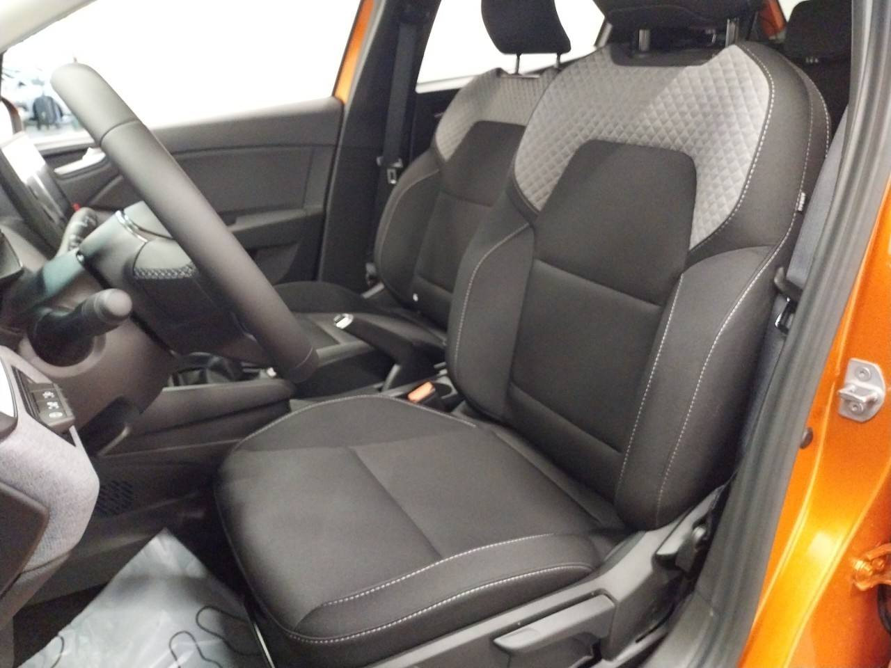 Vente en ligne Renault Clio 5 Clio TCe 90 ch au prix de 18 500 €