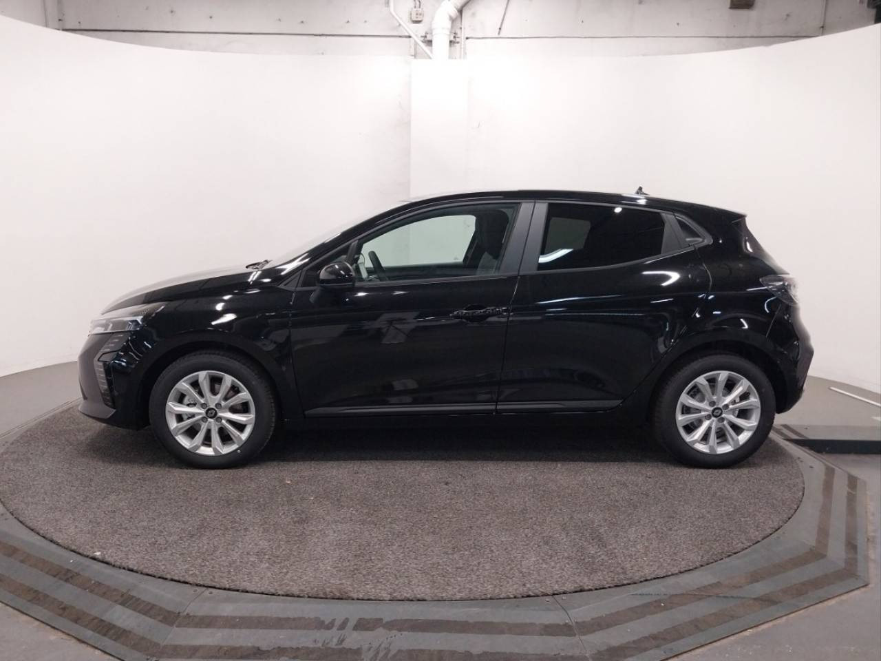 Vente en ligne Renault Clio 5 Clio Blue dCi 100 ch au prix de 20 450 €
