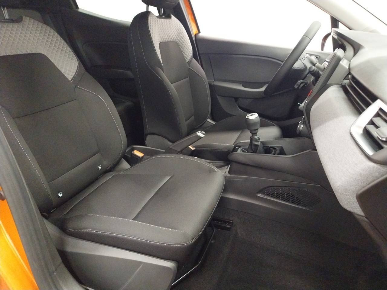 Vente en ligne Renault Clio 5 Clio TCe 90 ch au prix de 18 500 €