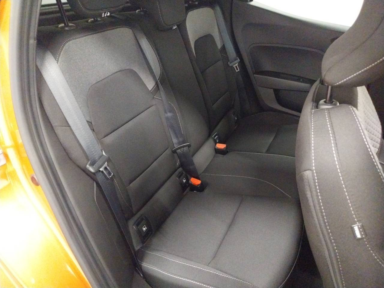 Vente en ligne Renault Clio 5 Clio TCe 90 ch au prix de 17 900 €