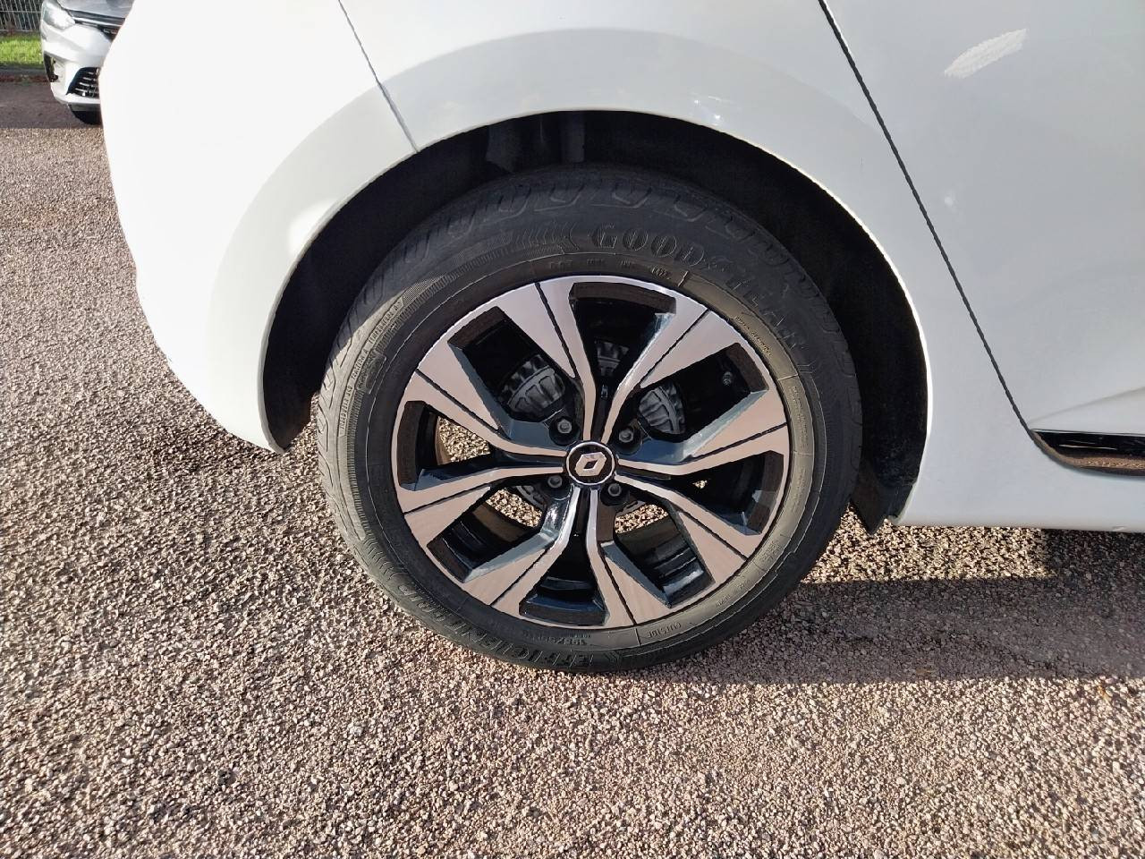 Vente en ligne Renault Clio 5 Clio SCe 65 au prix de 13 990 €