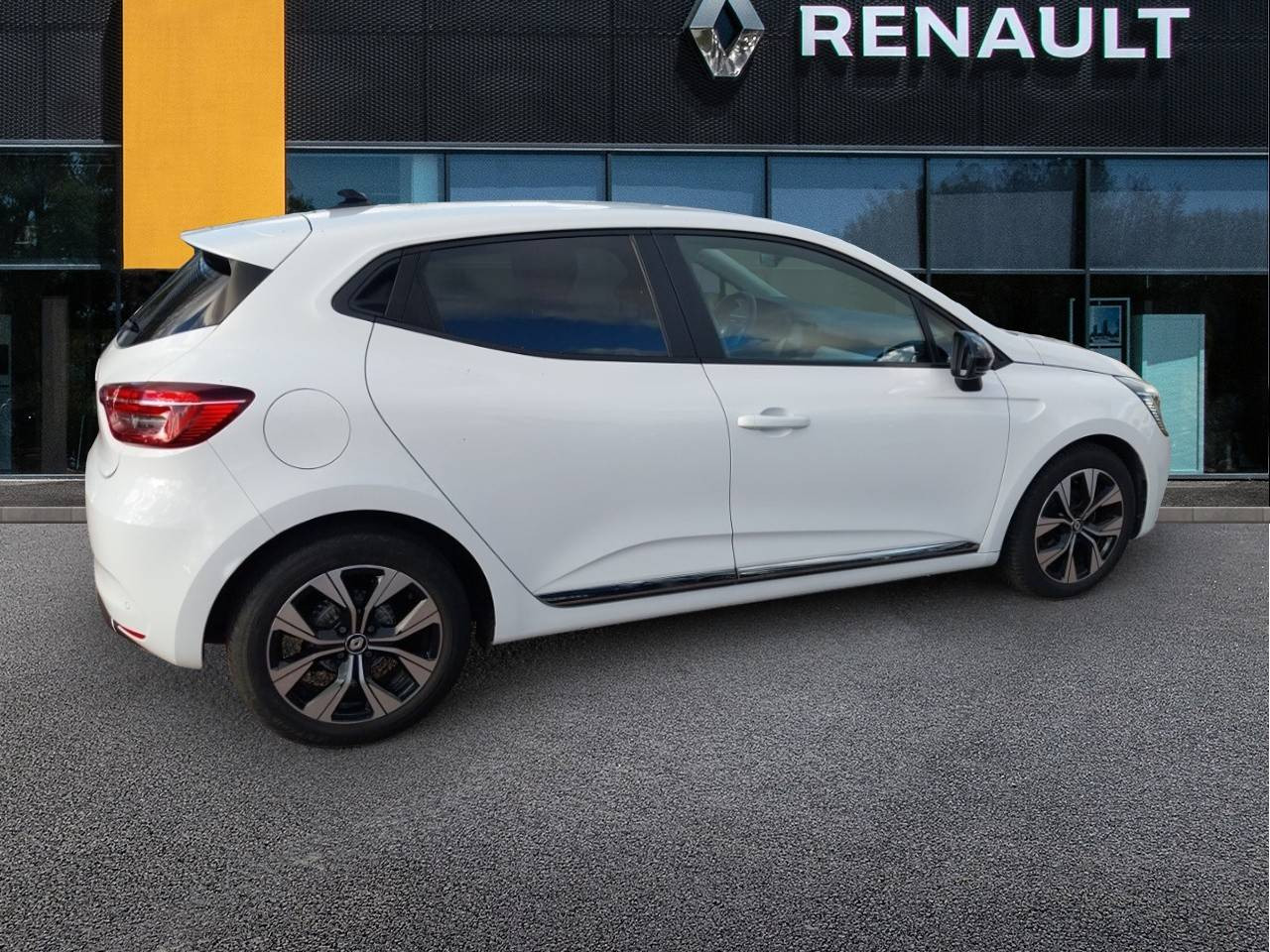 Vente en ligne Renault Clio 5 Clio SCe 65 au prix de 13 990 €