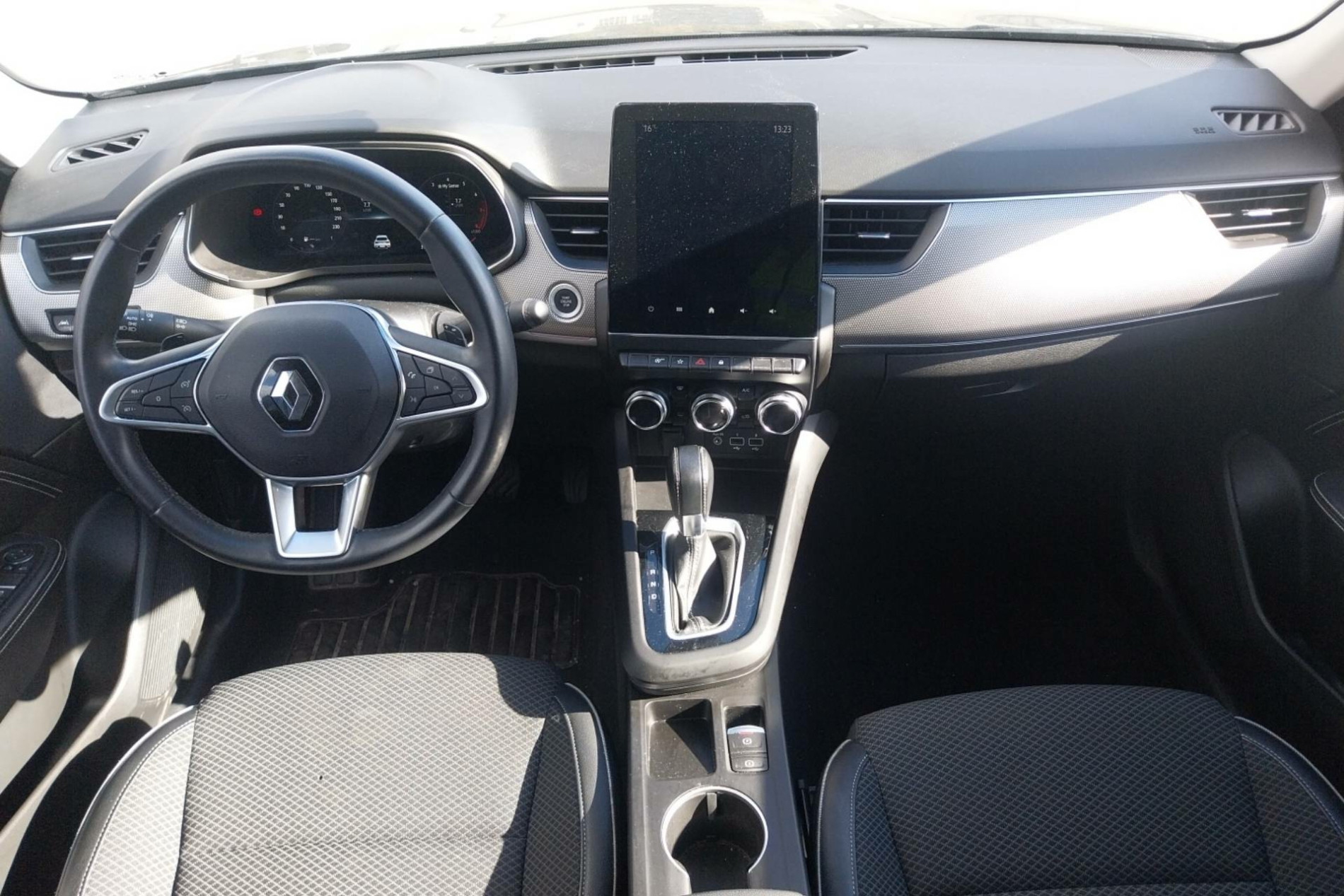 Vente en ligne Renault Arkana  mild hybrid 140 EDC FAP - 22 au prix de 22 490 €