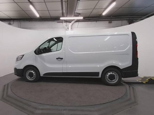 Vente en ligne Renault Trafic 3 Fourgon TRAFIC FGN L1H1 2800 KG BLUE DCI 130 au prix de 30 990 €