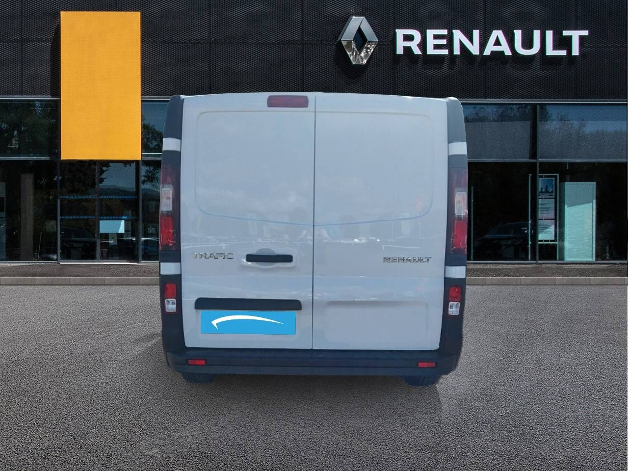 Vente en ligne Renault Trafic 3 Fourgon TRAFIC FGN L2H1 3000 KG BLUE DCI 130 au prix de 24 990 €