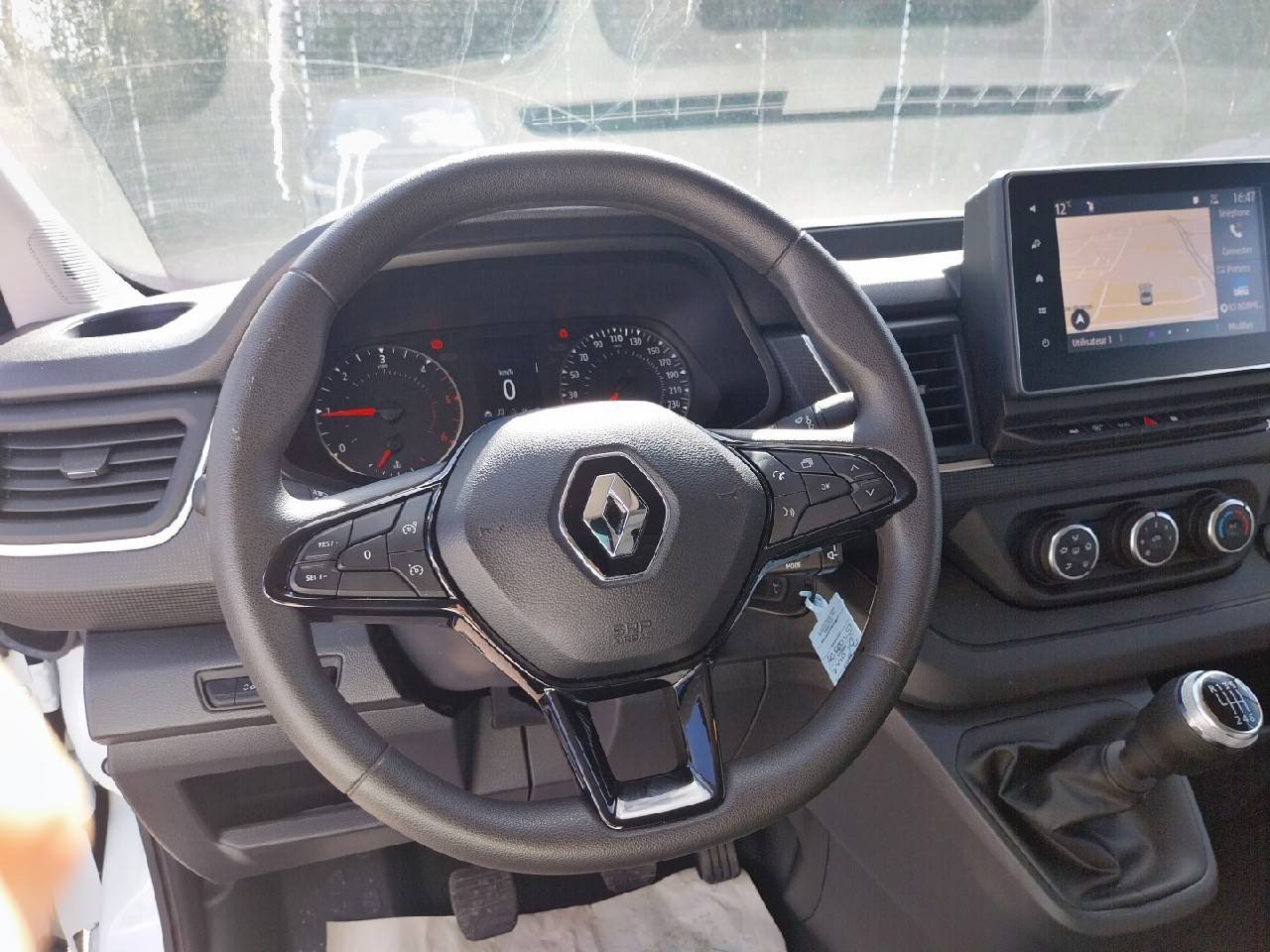 Vente en ligne Renault Trafic 3 Fourgon TRAFIC FGN L2H1 3000 KG BLUE DCI 130 au prix de 24 990 €