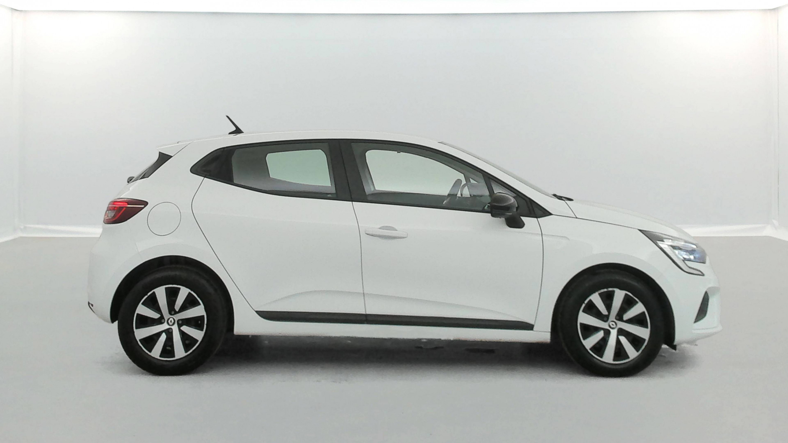 Vente en ligne Renault Clio 5 Clio TCe 90 au prix de 14 290 €