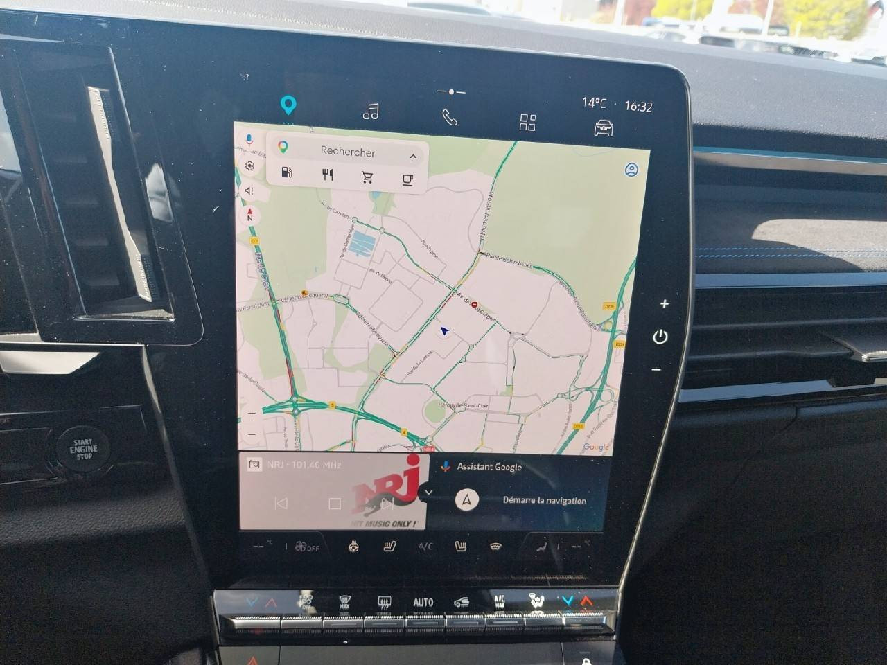 Vente en ligne Renault Austral  E-Tech hybrid 200 au prix de 33 990 €