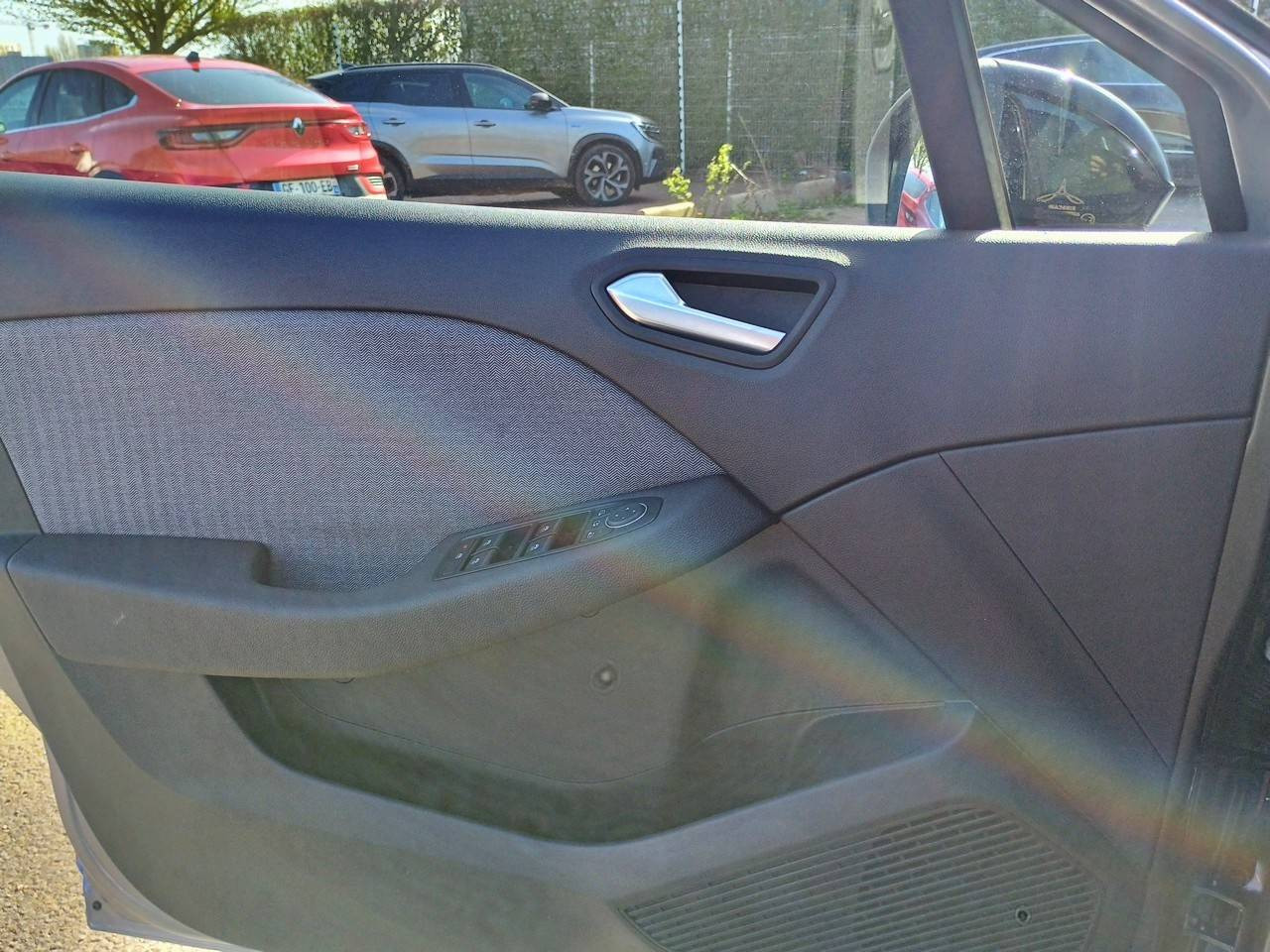 Vente en ligne Renault Clio 5 Clio E-Tech full hybrid 145 ch GSR2 au prix de 22 990 €