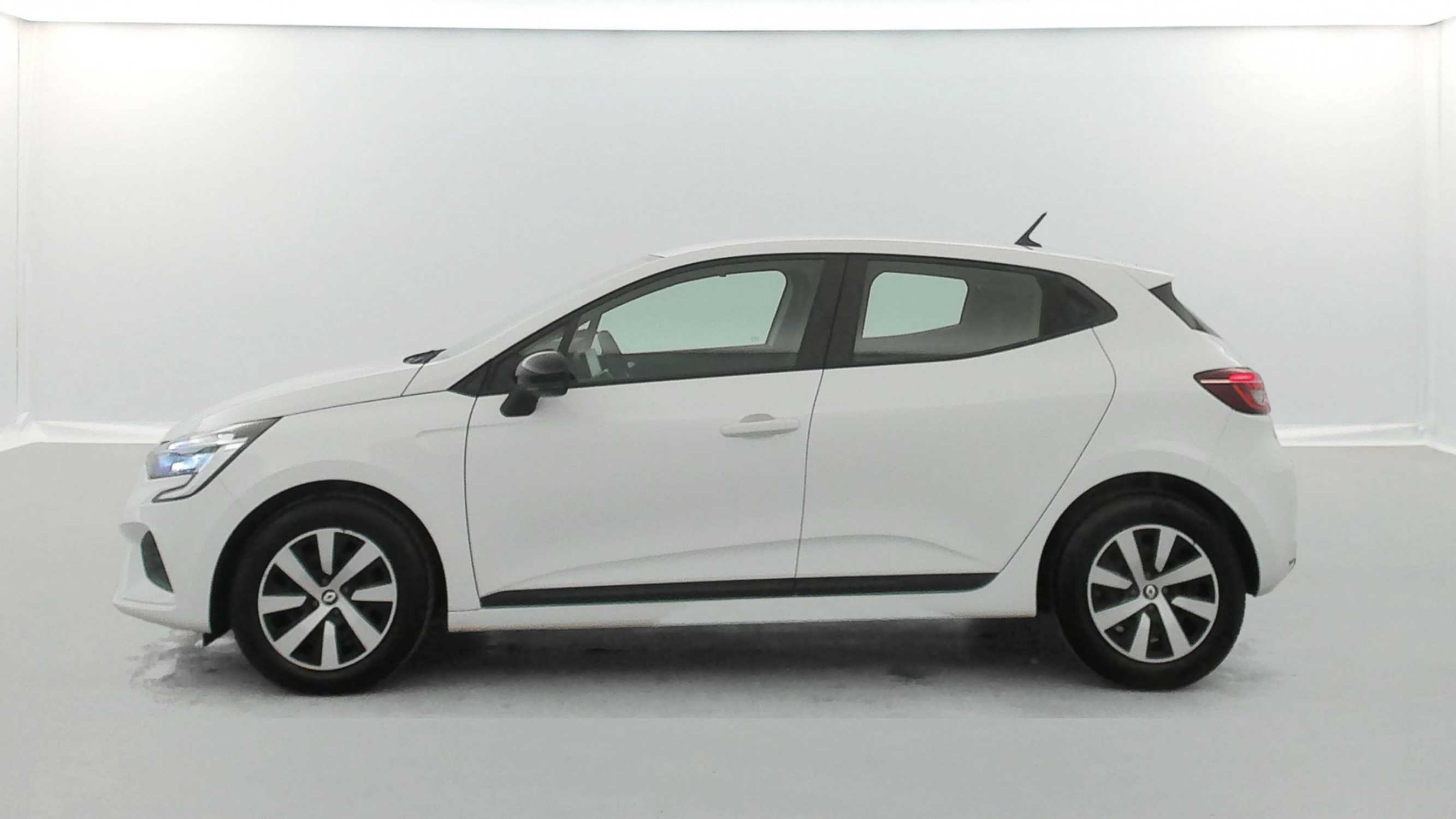 Vente en ligne Renault Clio 5 Clio TCe 90 au prix de 14 490 €