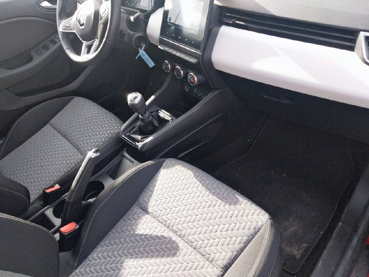 Vente en ligne Renault Clio 5 Clio TCe 90 - 21N au prix de 14 990 €