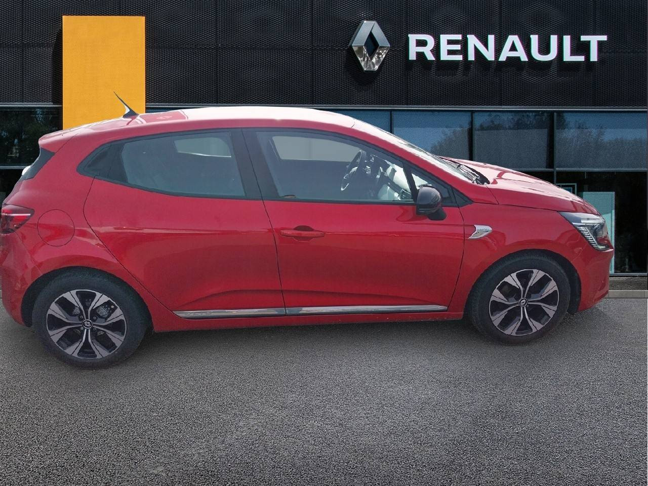 Vente en ligne Renault Clio 5 Clio TCe 90 - 21N au prix de 14 990 €