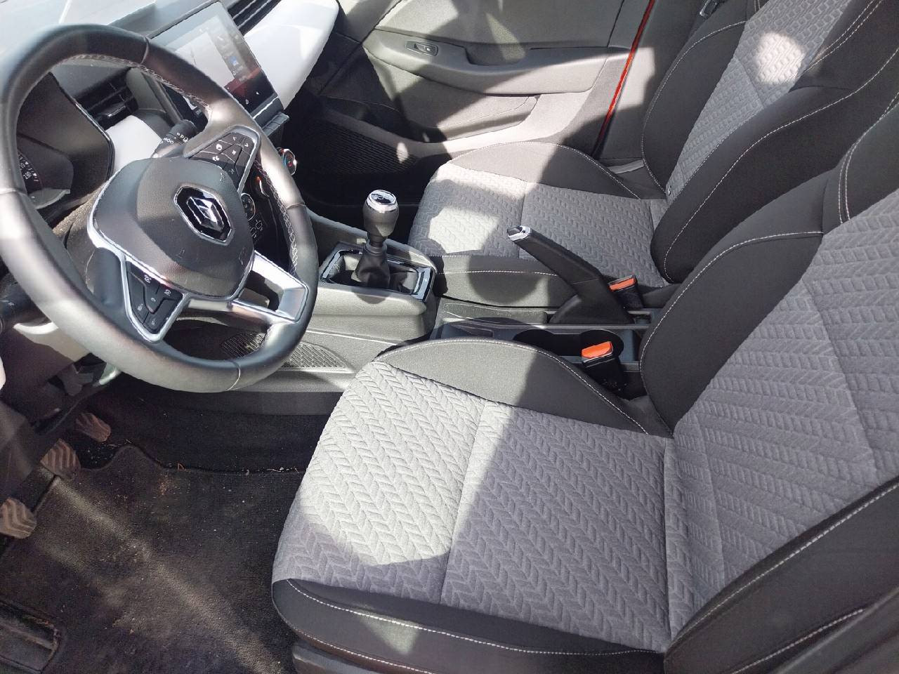 Vente en ligne Renault Clio 5 Clio TCe 90 - 21N au prix de 14 990 €